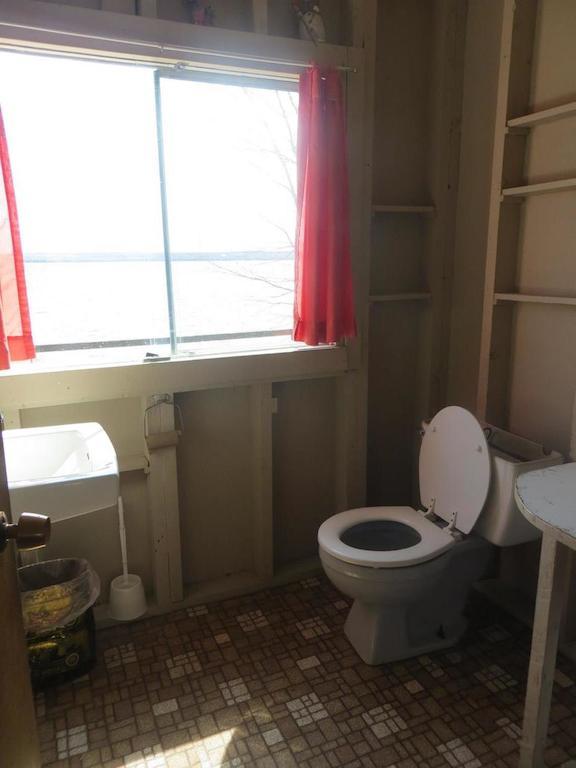 Отель Lake Wolsey Cabins Gore Bay Номер фото